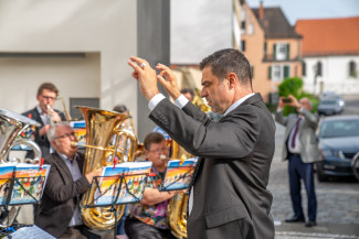 Dekanatsposaunenchor mit Leiter Norbert Stumpf