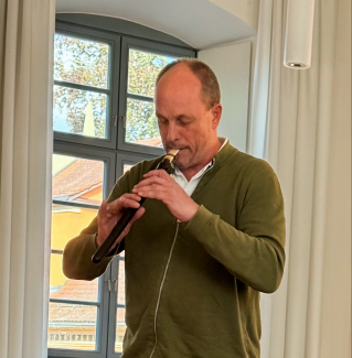 Hubertus Schaller spielt auf der Duduk